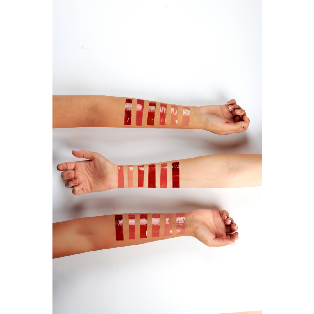 MY-M-ADVANCE  swatches of different lipstick shades